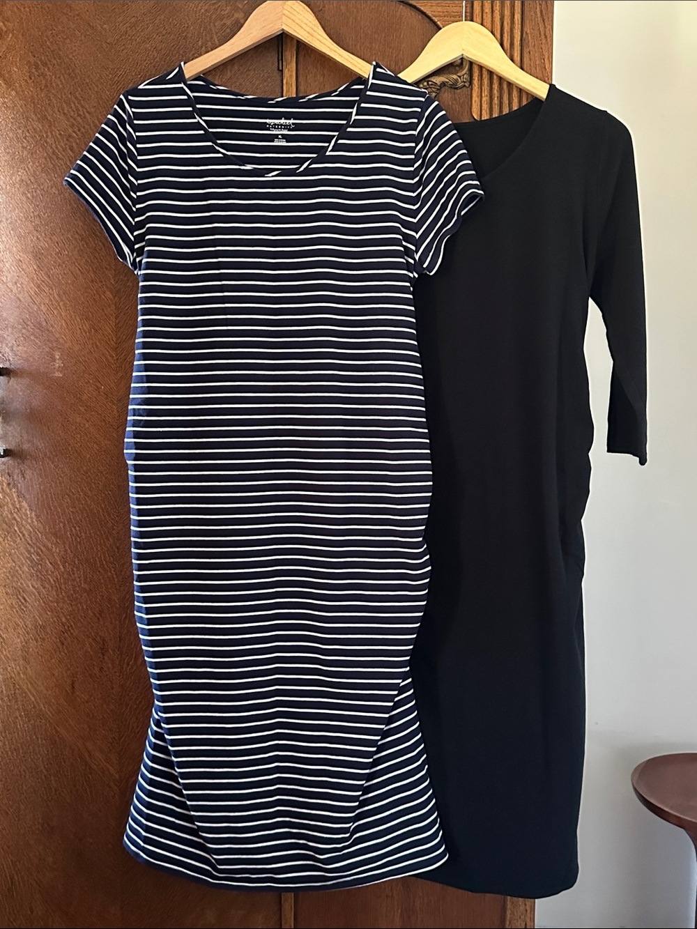 Ingrid & Isabel 2 Fitted Dresses - Long and short sleeve, Maternity, L and XL
